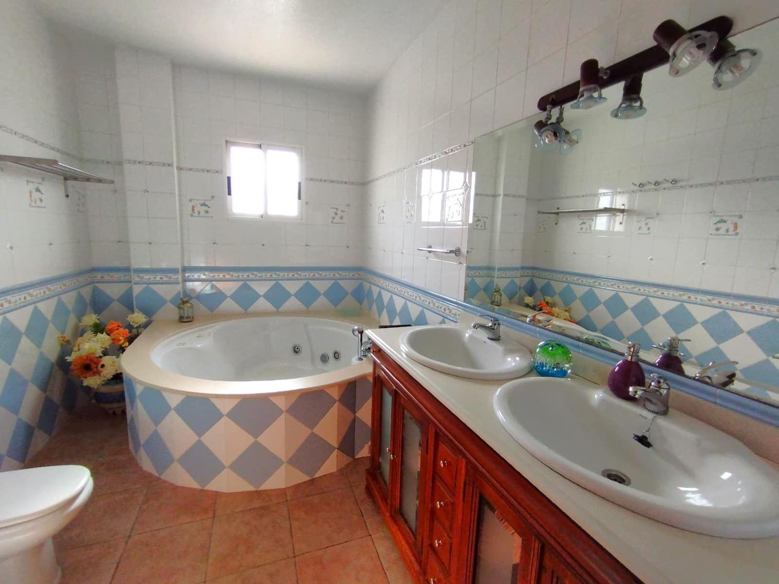 6 chambre Villa/Maison à vendre à Torrevieja avec piscine - 559 000 € (Ref: 8395157)