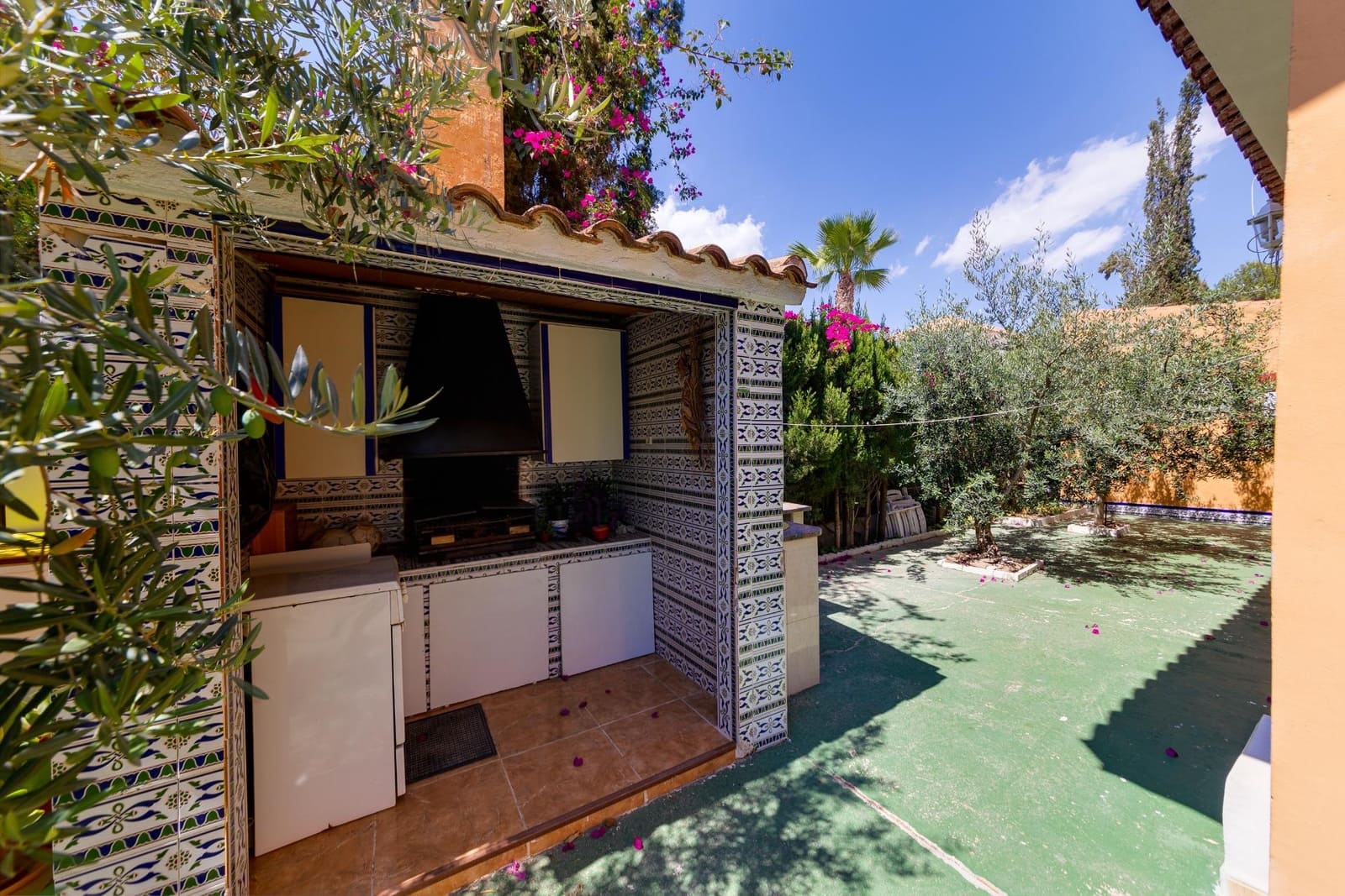 5 soveværelse Finca/Landehus til salg i Molina de Segura med swimmingpool garage - € 349.999 (Ref: 8411434)