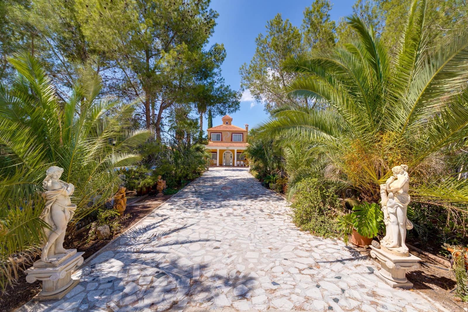 5 soveværelse Finca/Landehus til salg i Molina de Segura med swimmingpool garage - € 349.999 (Ref: 8411434)