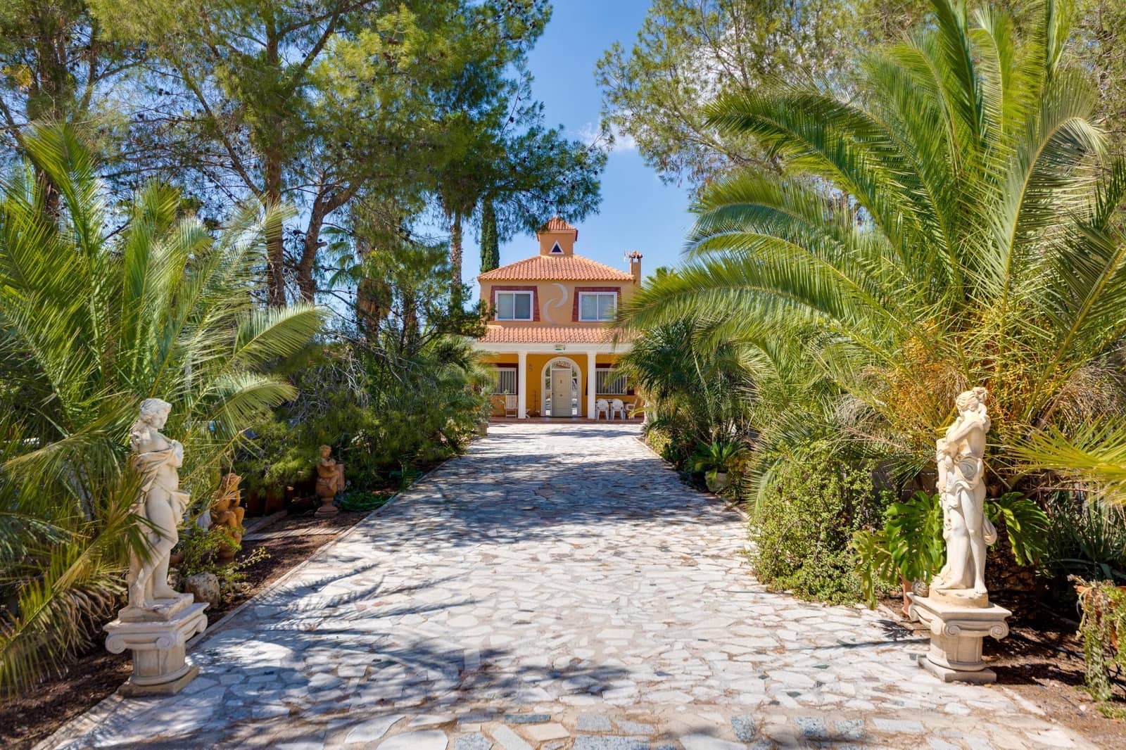 5 soveværelse Finca/Landehus til salg i Molina de Segura med swimmingpool garage - € 349.999 (Ref: 8411434)