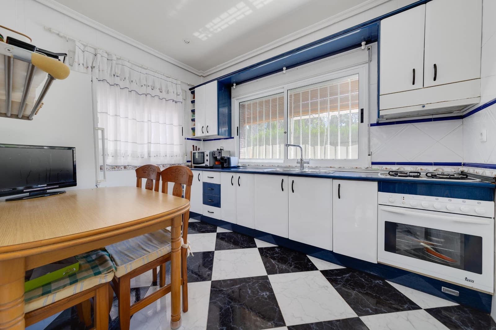 5 soveværelse Finca/Landehus til salg i Molina de Segura med swimmingpool garage - € 349.999 (Ref: 8411434)