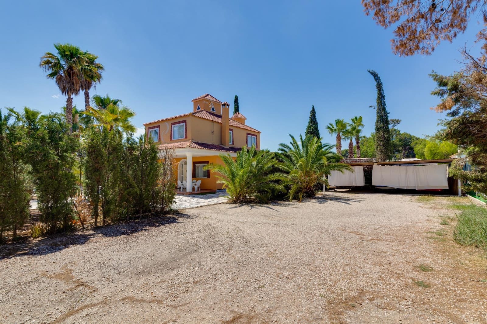 5 soveværelse Finca/Landehus til salg i Molina de Segura med swimmingpool garage - € 349.999 (Ref: 8411434)