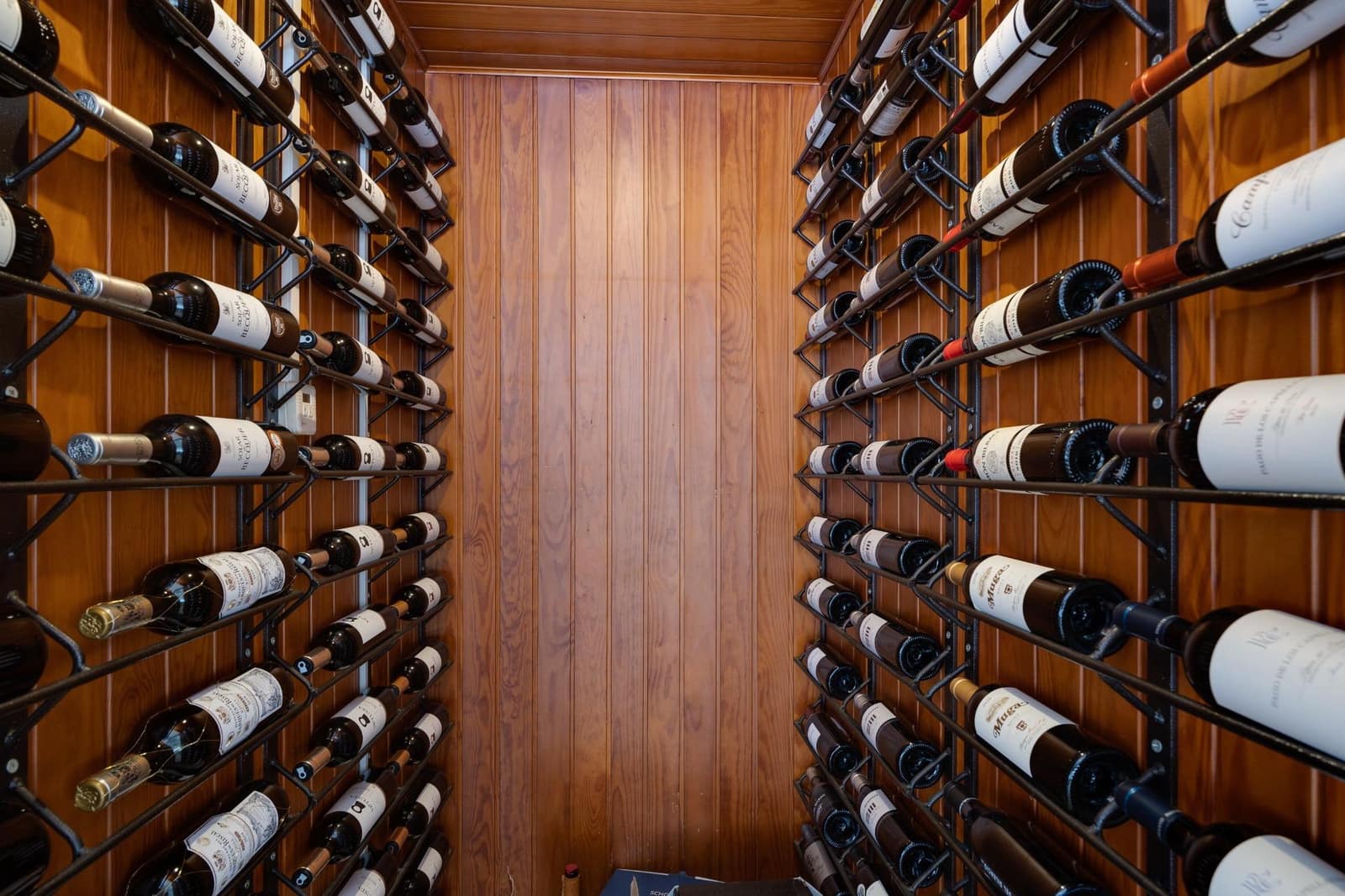 Commercial for sale in Torrevieja - € 799,999 (Ref: 8460342)