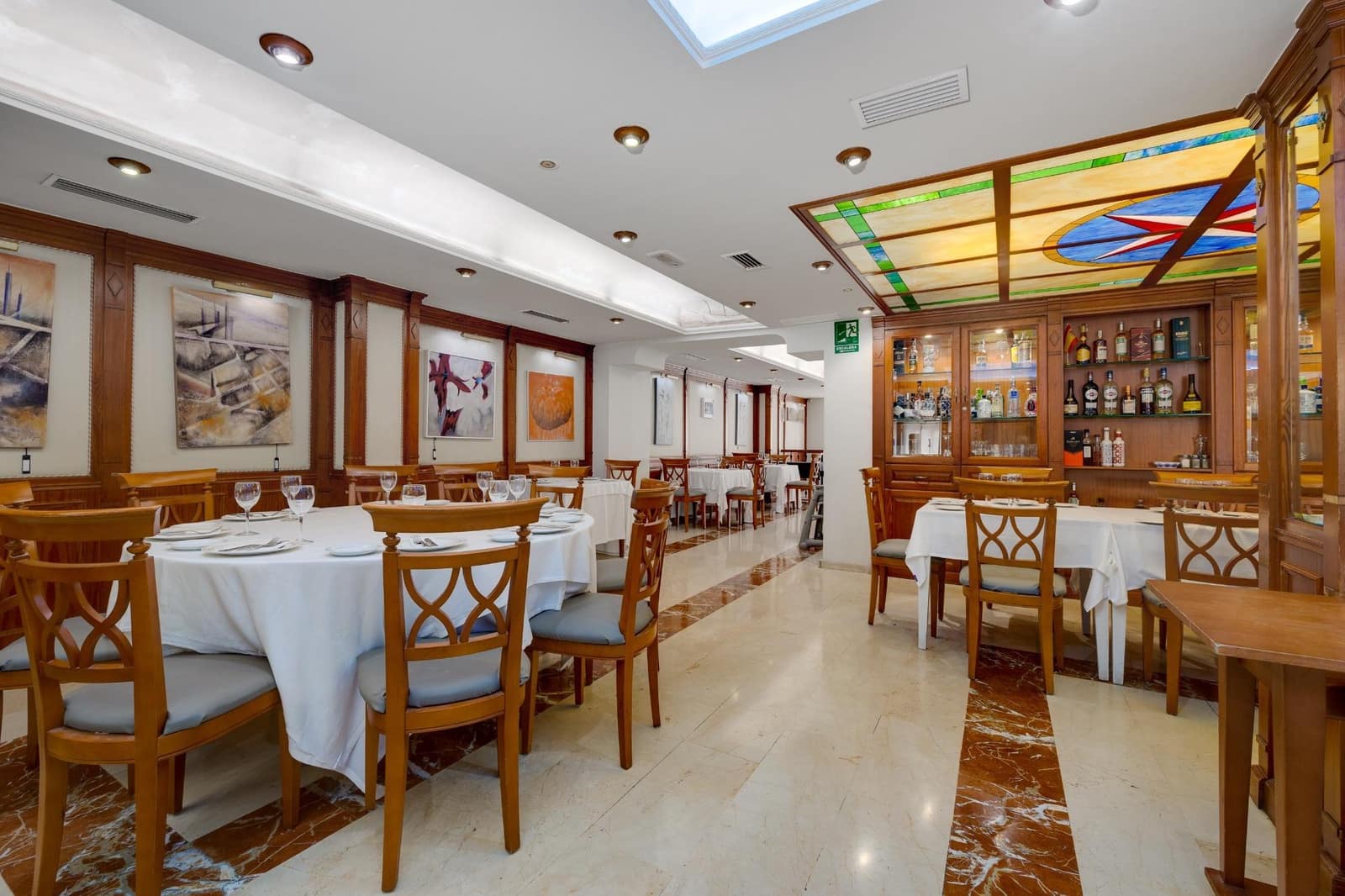 Commercial for sale in Torrevieja - € 799,999 (Ref: 8460342)