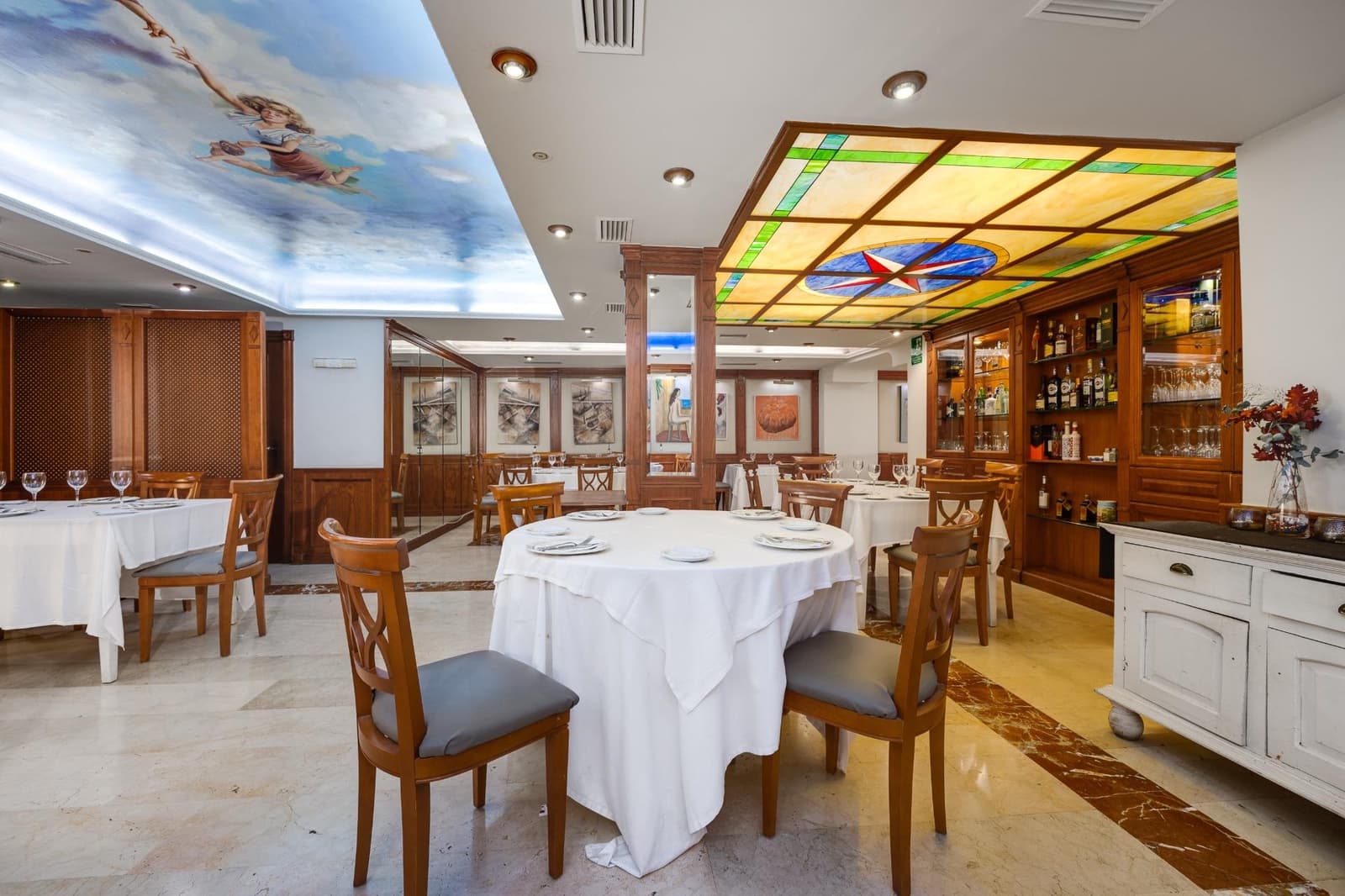 Commercial for sale in Torrevieja - € 799,999 (Ref: 8460342)