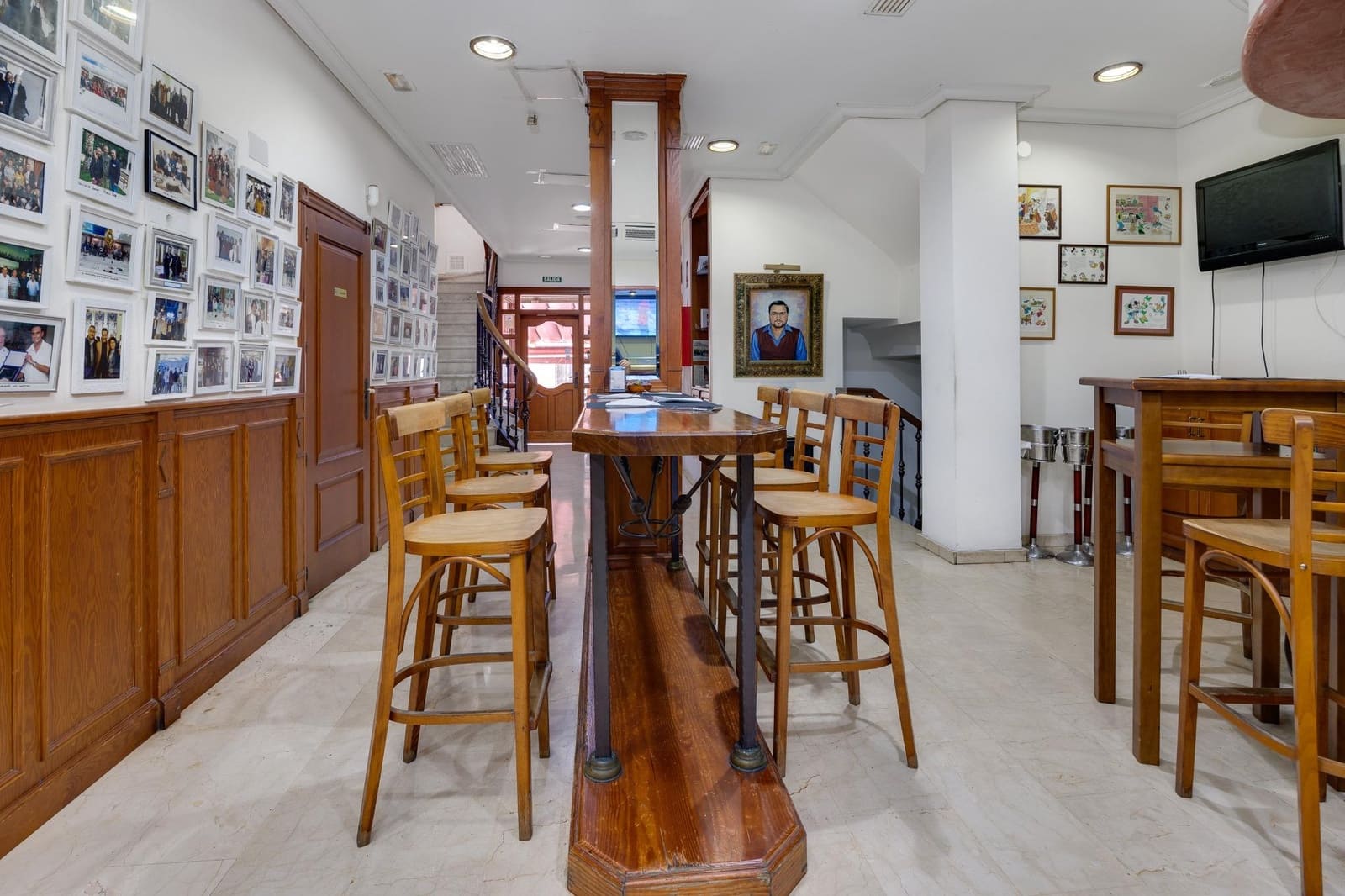 Commercial for sale in Torrevieja - € 799,999 (Ref: 8460342)