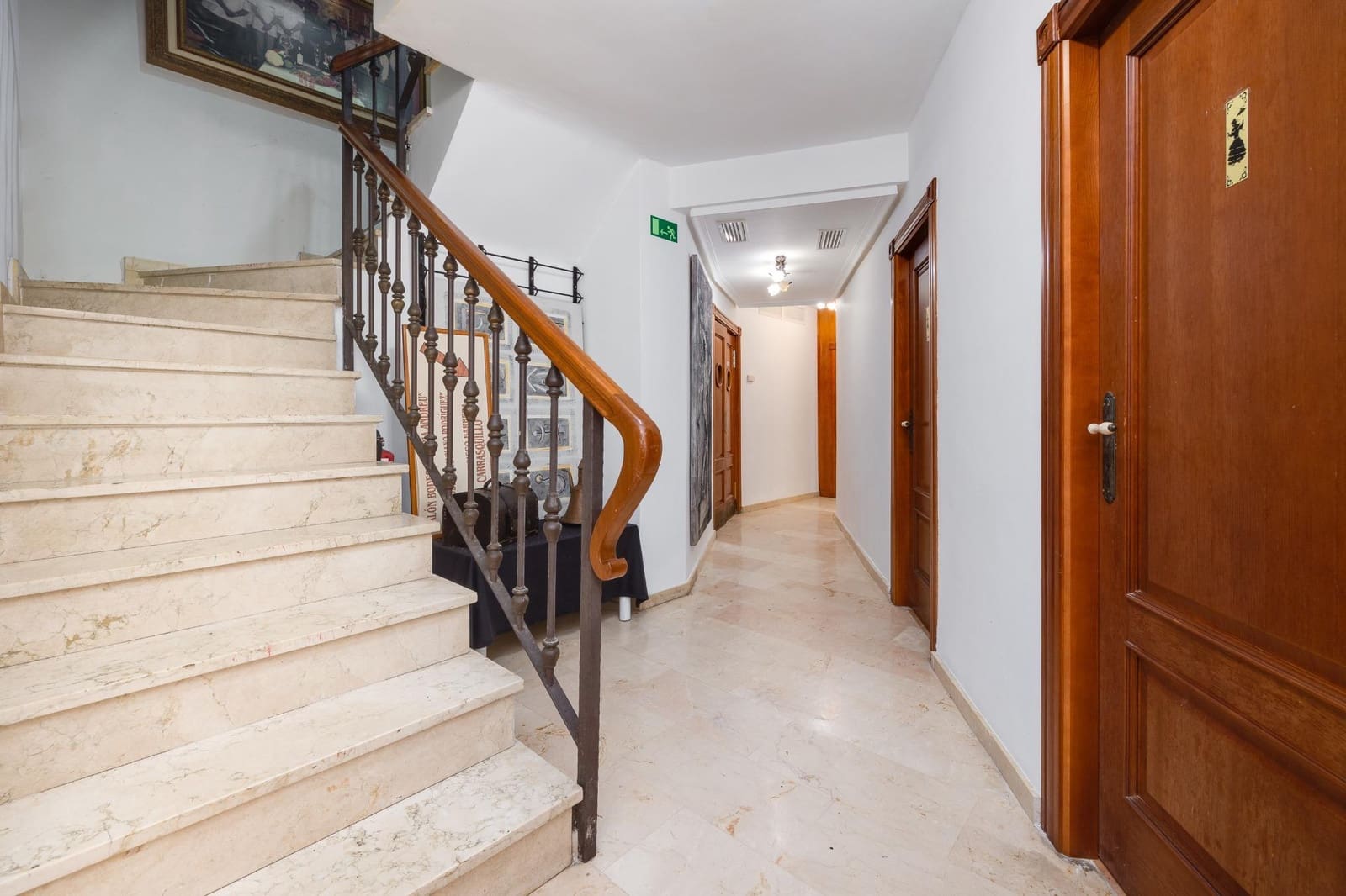 Commercial for sale in Torrevieja - € 799,999 (Ref: 8460342)