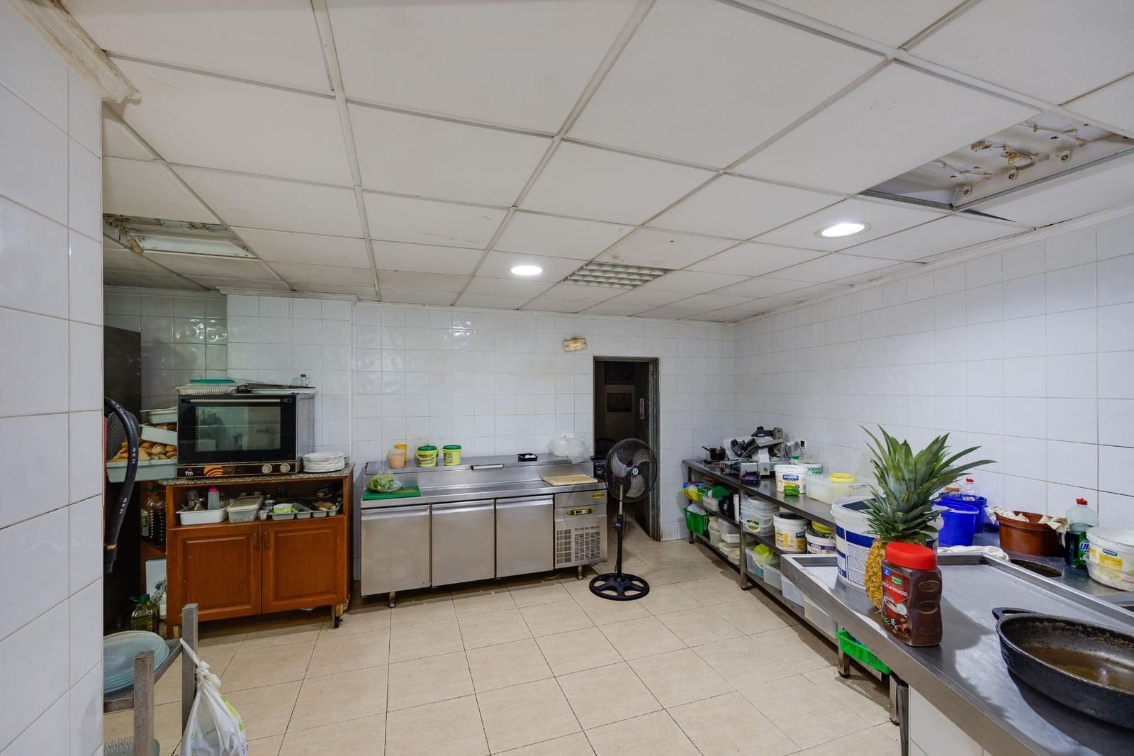 Commercial for sale in Torrevieja - € 799,999 (Ref: 8460342)