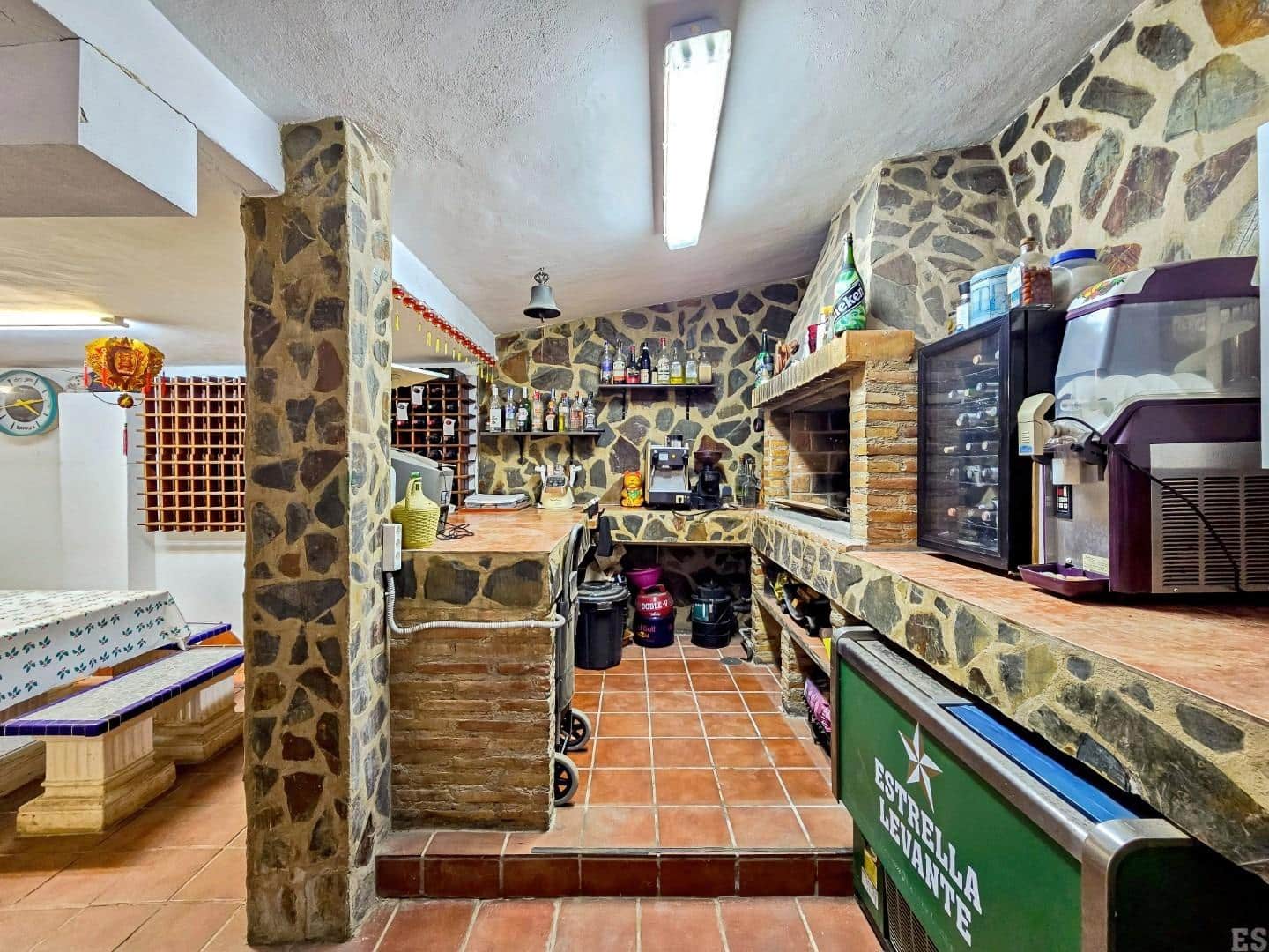 5 camera da letto Villa in vendita in Torrevieja con piscina garage - 990.000 € (Rif: 8610713)