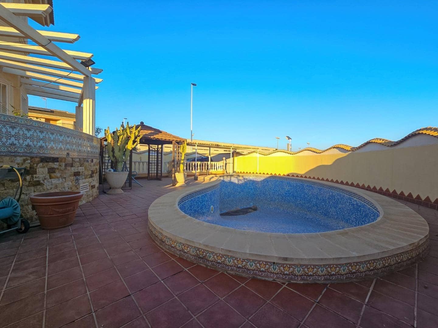 5 camera da letto Villa in vendita in Torrevieja con piscina garage - 990.000 € (Rif: 8610713)