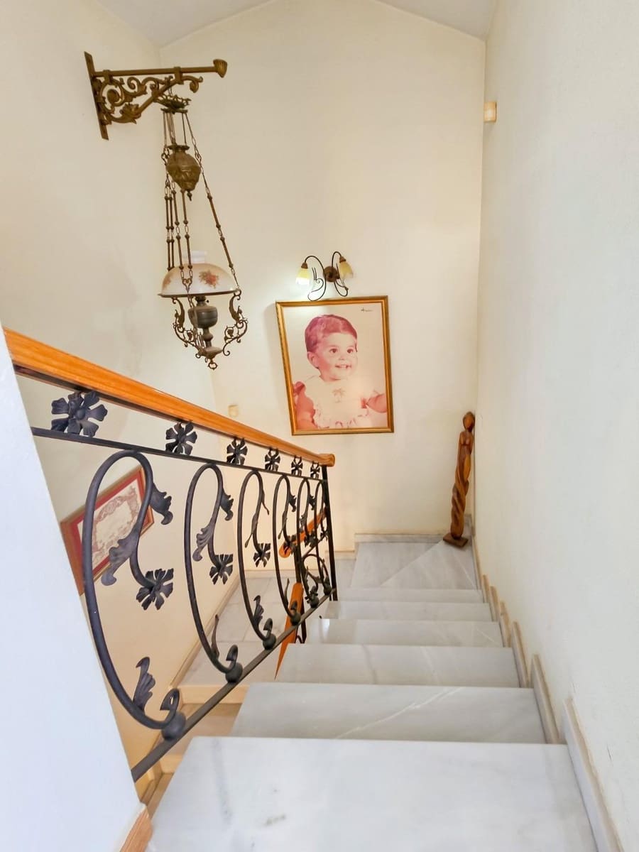 5 camera da letto Villa in vendita in Torrevieja con piscina garage - 990.000 € (Rif: 8610713)