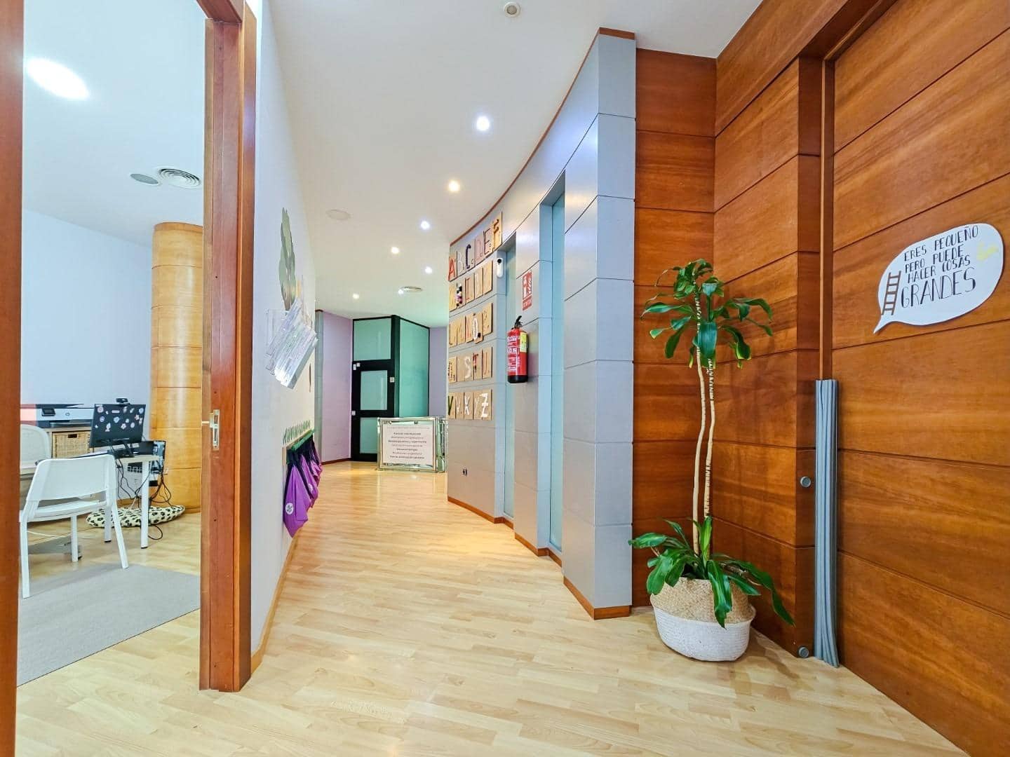 Kommersiell til salgs i San Miguel de Salinas med garasje - € 398 999 (Ref: 8641110)