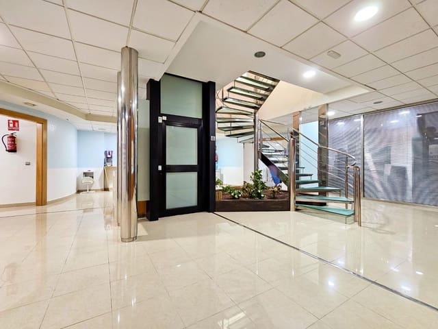 Commerciale in vendita in San Miguel de Salinas con garage - 398.999 € (Rif: 8641110)