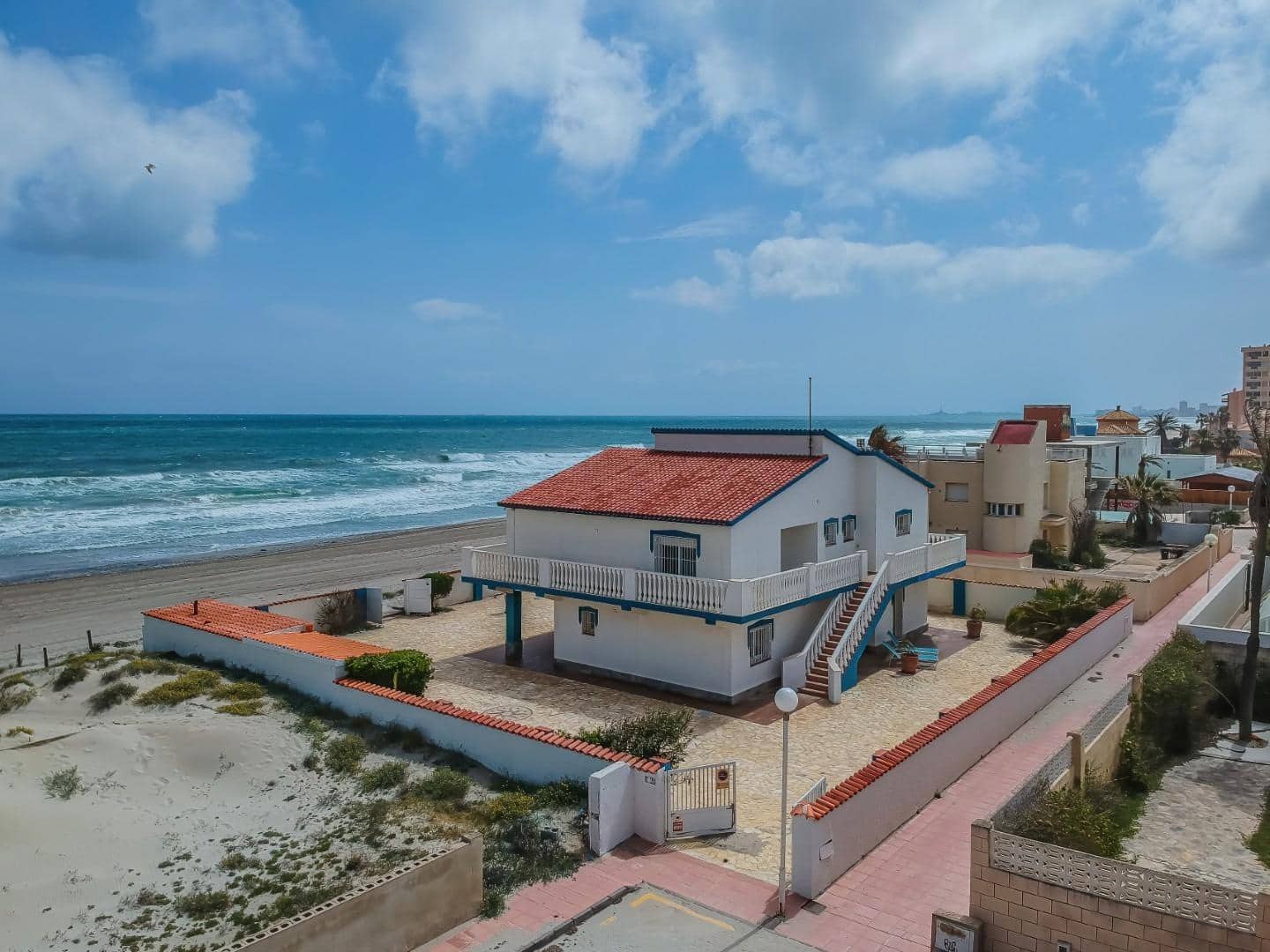 6 soverom Villa til salgs i La Manga del Mar Menor med garasje - € 949 999 (Ref: 8929836)