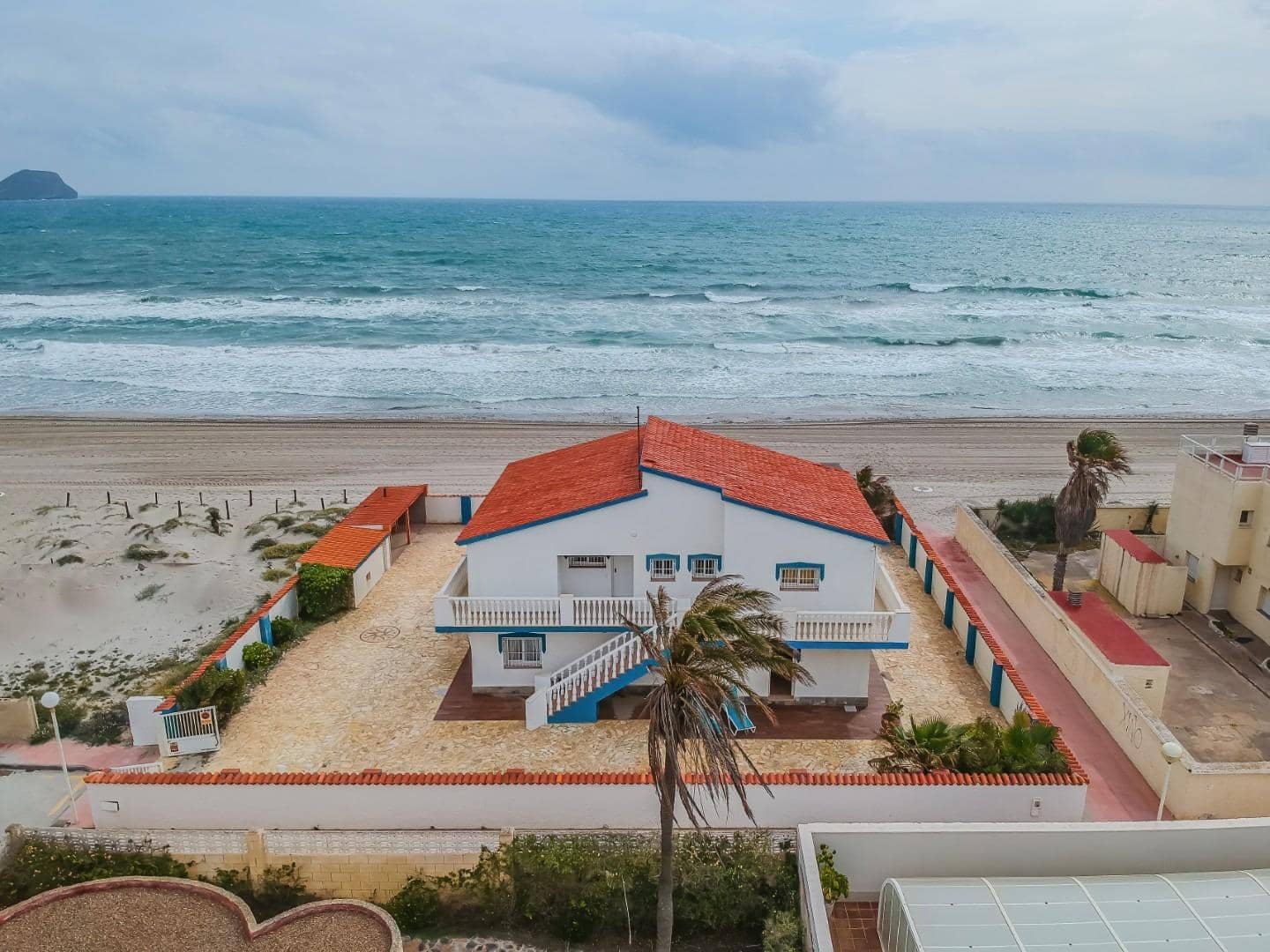 6 soverom Villa til salgs i La Manga del Mar Menor med garasje - € 949 999 (Ref: 8929836)