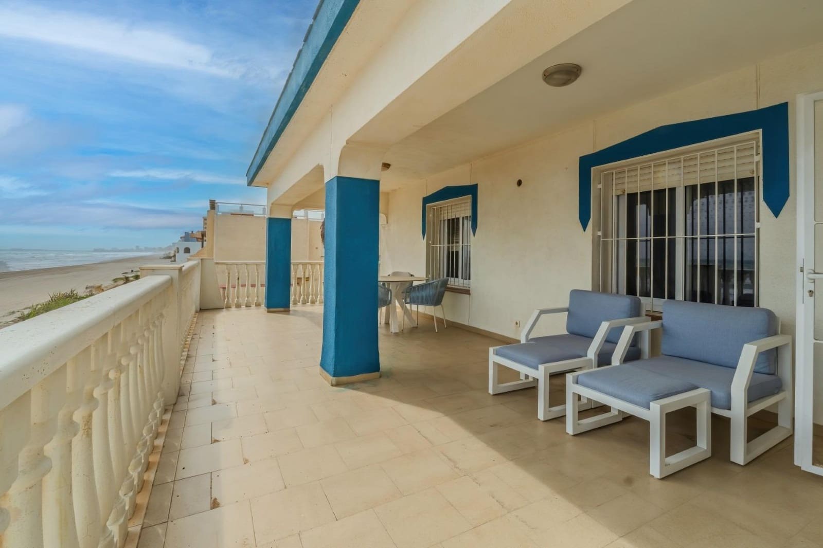 6 soverom Villa til salgs i La Manga del Mar Menor med garasje - € 949 999 (Ref: 8929836)