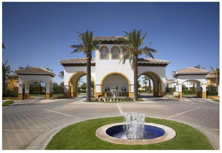 3 soveværelse Villa til salg i Torre-Pacheco med swimmingpool - € 330.000 (Ref: 9032407)