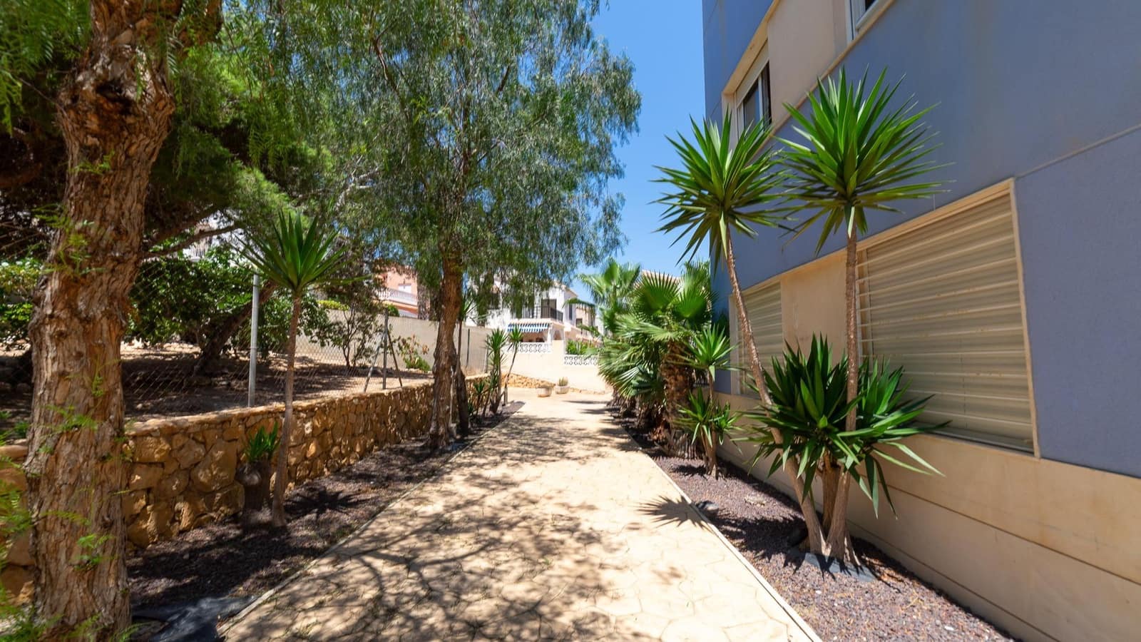 2 soveværelse Penthouse til salg i Torrevieja med swimmingpool - € 299.998 (Ref: 9104758)