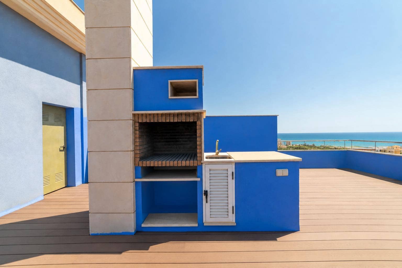2 sypialnia Penthouse na sprzedaż w Torrevieja z basenem - 279 999 € (Ref: 9104758)