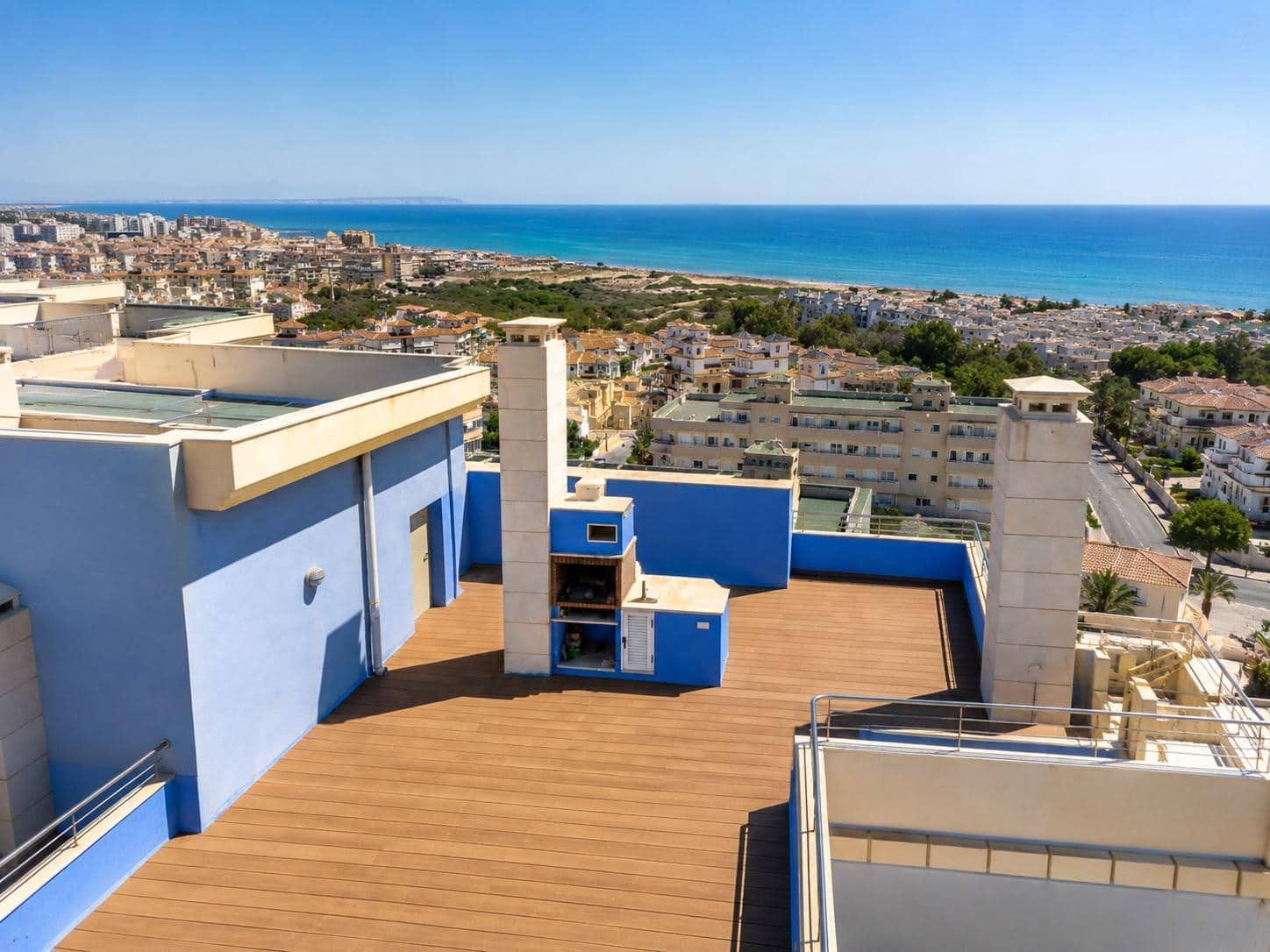 2 sypialnia Penthouse na sprzedaż w Torrevieja z basenem - 279 999 € (Ref: 9104758)