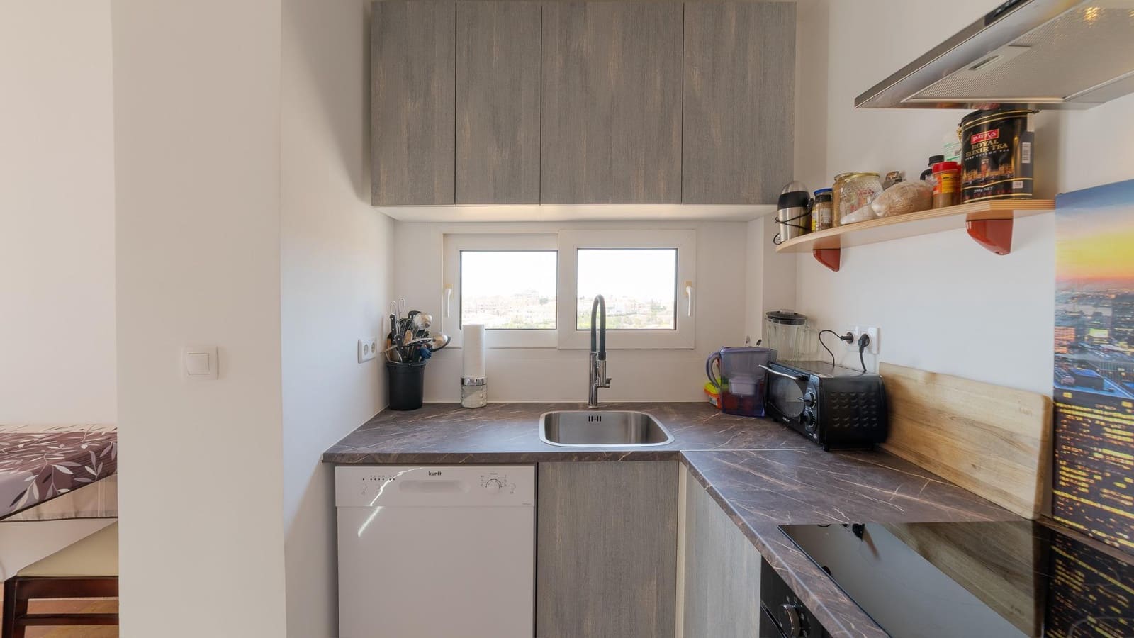 2 sypialnia Penthouse na sprzedaż w Torrevieja z basenem - 279 999 € (Ref: 9104758)