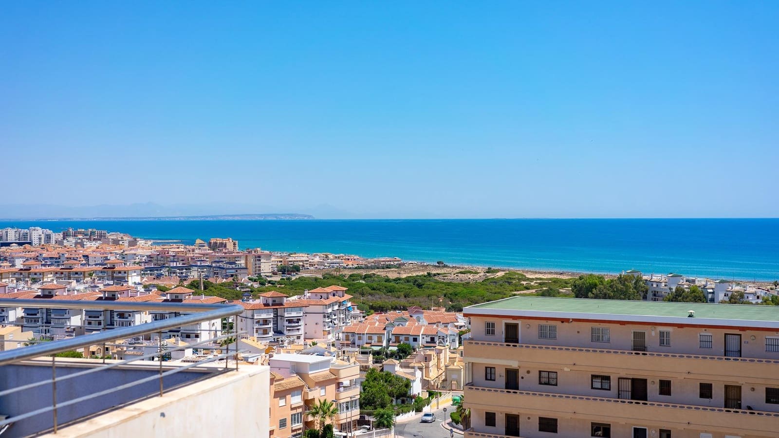 2 sypialnia Penthouse na sprzedaż w Torrevieja z basenem - 279 999 € (Ref: 9104758)