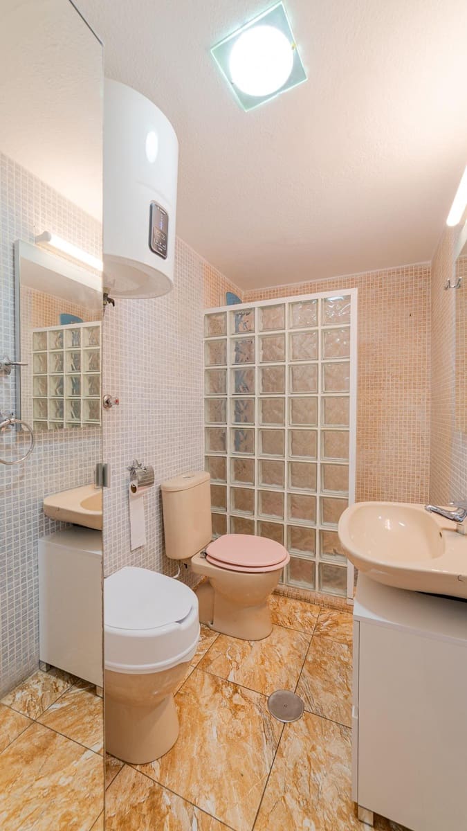 2 sovrum Lägenhet till salu i Torrevieja - 124 999 € (Ref: 9192444)