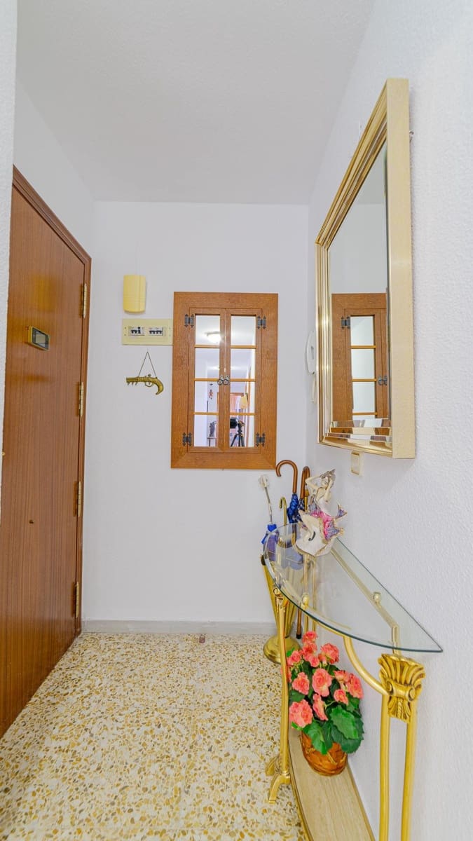 4 slaapkamer Appartement te koop in Torrevieja - € 167.260 (Ref: 9206581)