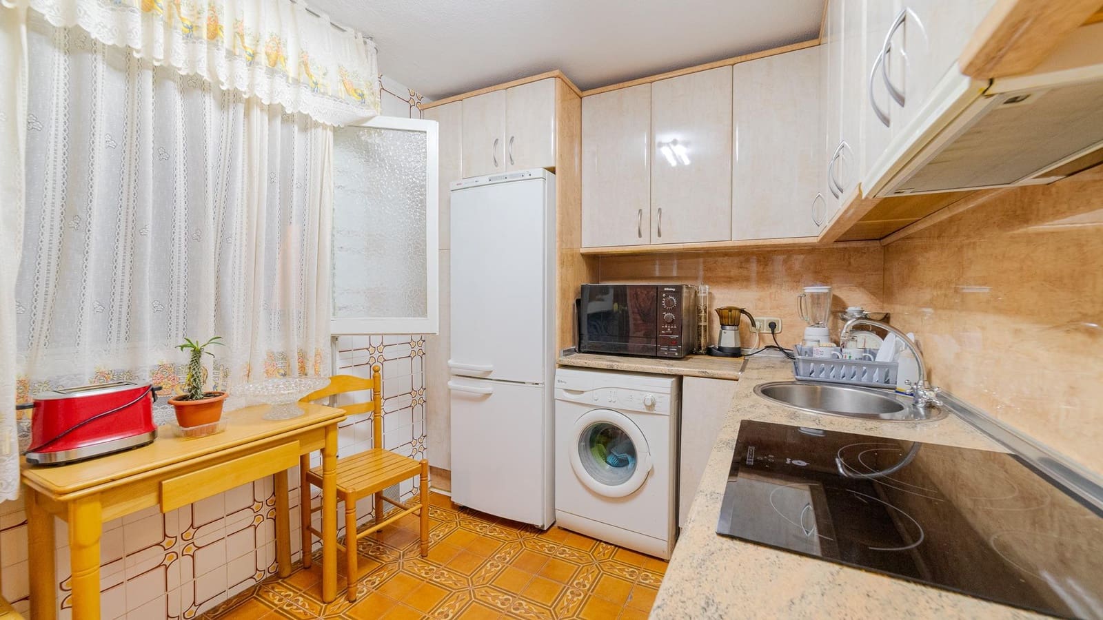 4 slaapkamer Appartement te koop in Torrevieja - € 167.260 (Ref: 9206581)