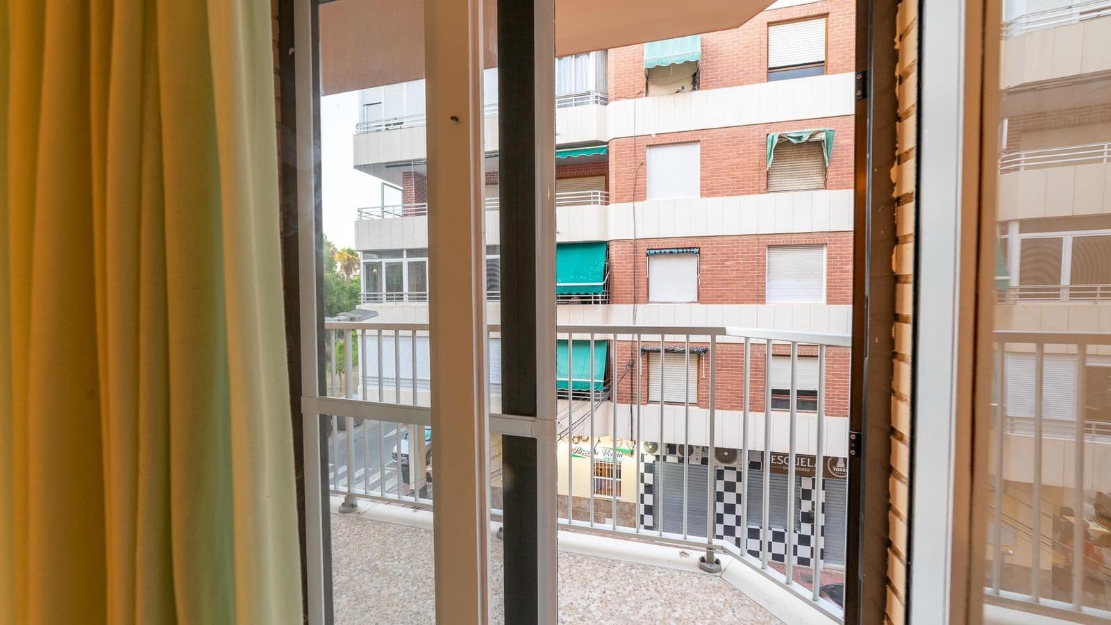 4 slaapkamer Appartement te koop in Torrevieja - € 167.260 (Ref: 9206581)