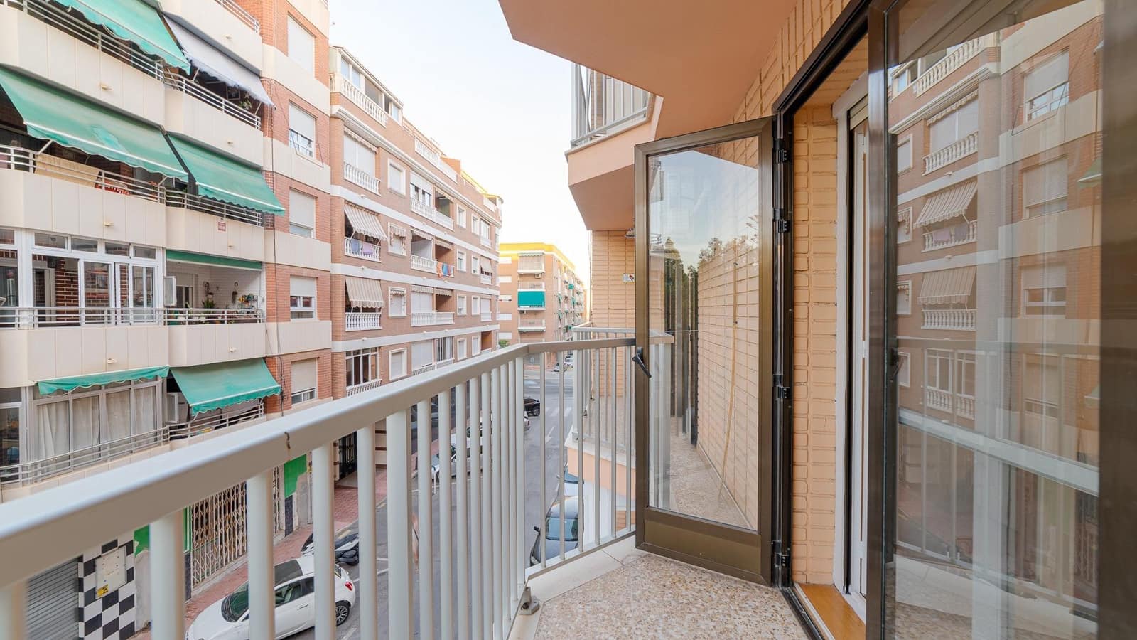 4 slaapkamer Appartement te koop in Torrevieja - € 167.260 (Ref: 9206581)