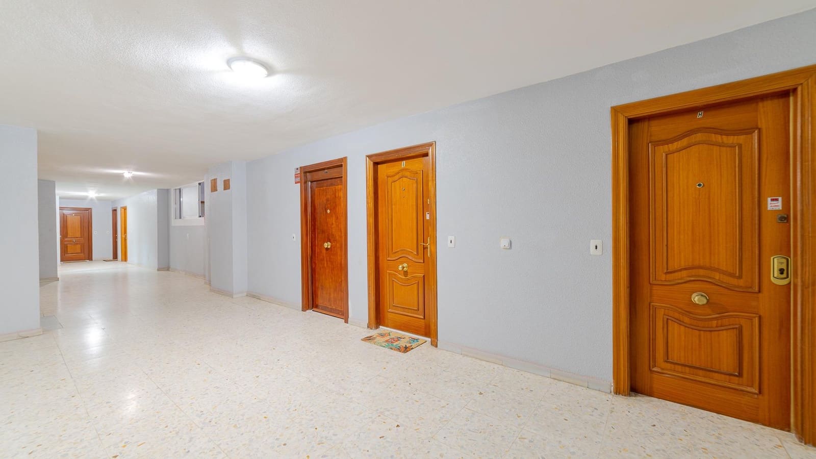 4 slaapkamer Appartement te koop in Torrevieja - € 167.260 (Ref: 9206581)