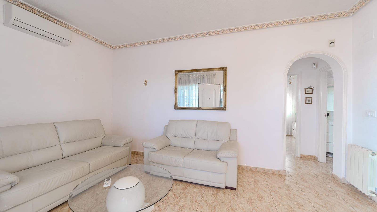 4 soveværelse Villa til salg i La Florida med swimmingpool garage - € 264.999 (Ref: 9262719)