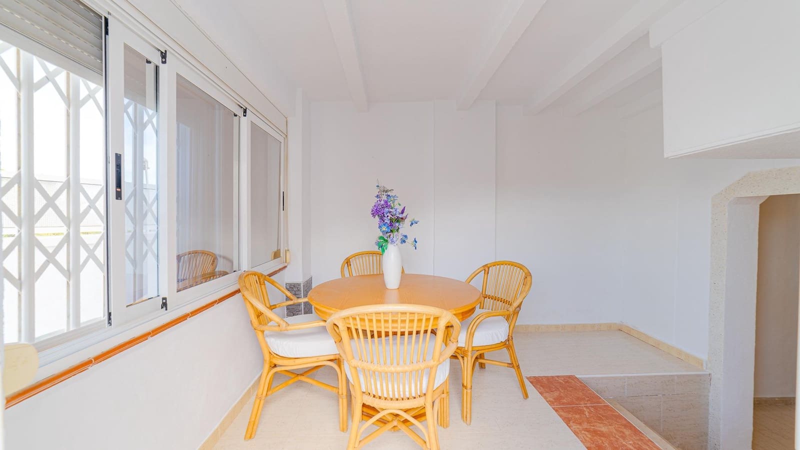 4 soveværelse Villa til salg i La Florida med swimmingpool garage - € 264.999 (Ref: 9262719)