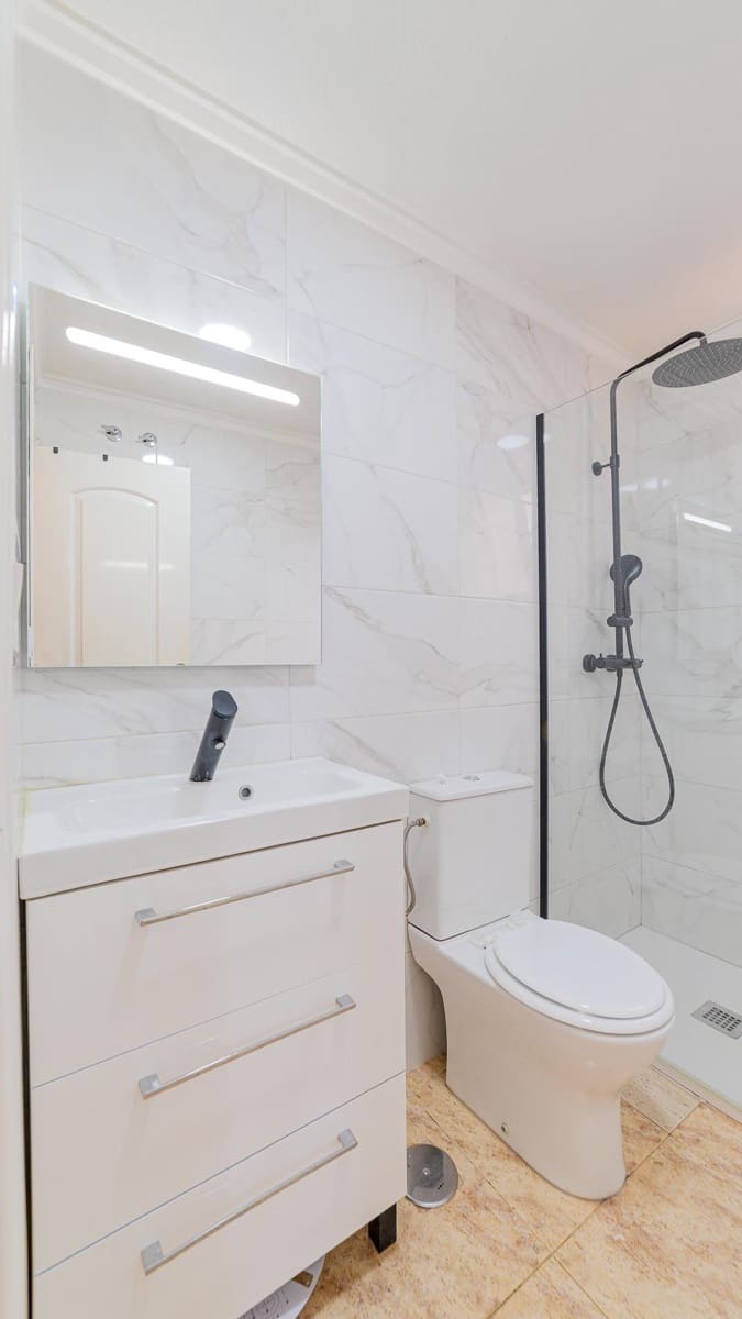 4 soveværelse Villa til salg i La Florida med swimmingpool garage - € 264.999 (Ref: 9262719)