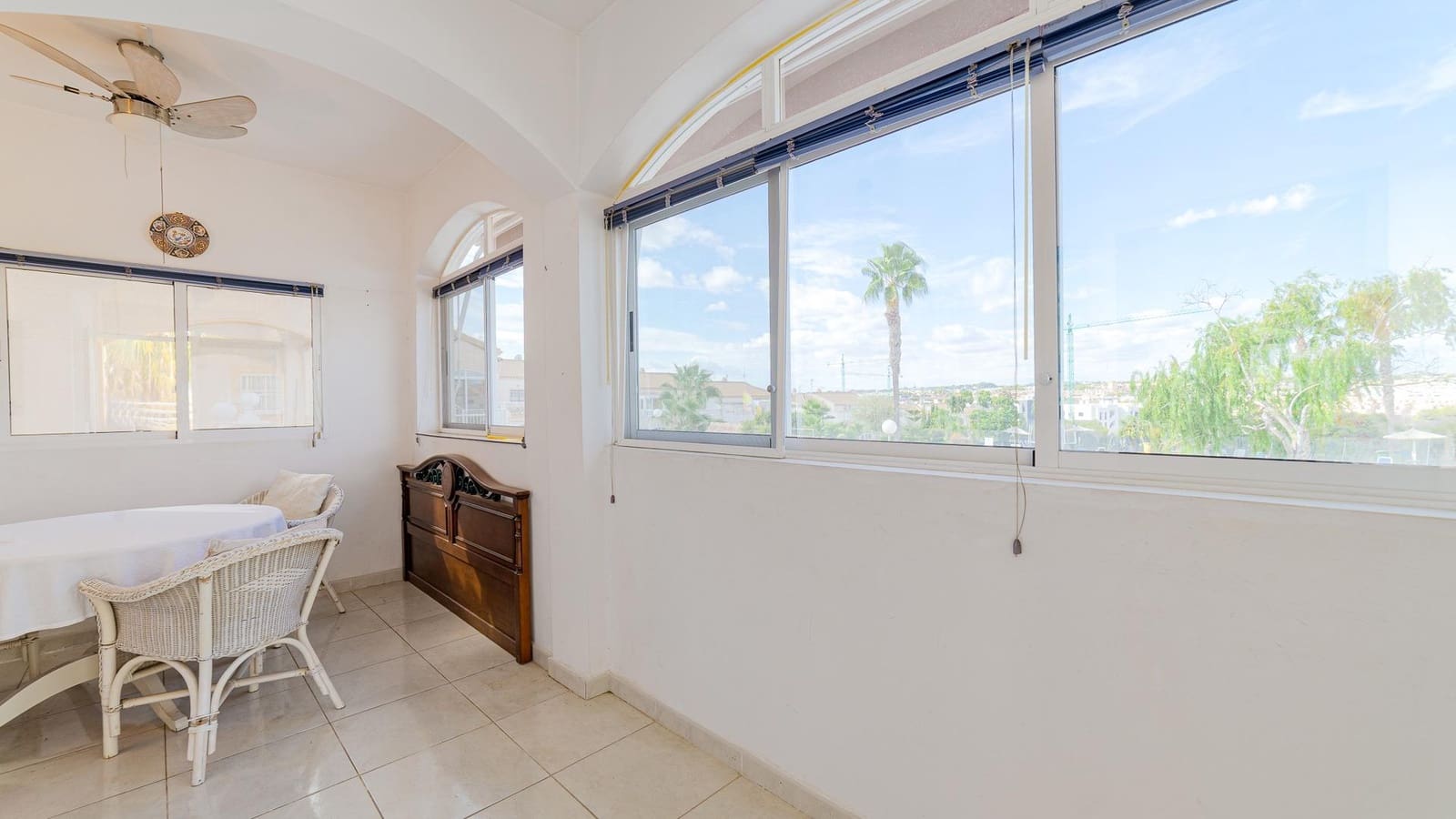 4 soveværelse Villa til salg i La Florida med swimmingpool garage - € 264.999 (Ref: 9262719)