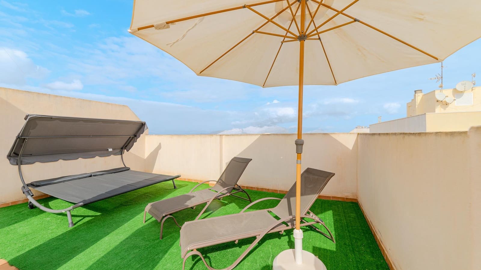 1 slaapkamer Penthouse te koop in Torrevieja met garage - € 157.740 (Ref: 9317938)