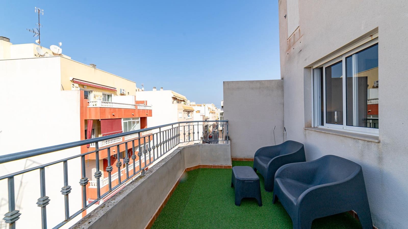 1 slaapkamer Penthouse te koop in Torrevieja met garage - € 157.740 (Ref: 9317938)