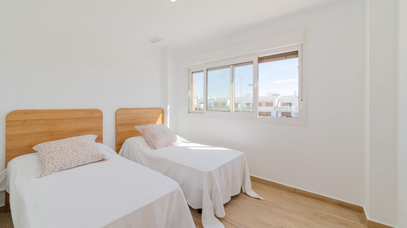 2 chambre Bungalow à vendre à Orihuela avec piscine - 259 900 € (Ref: 9335072)