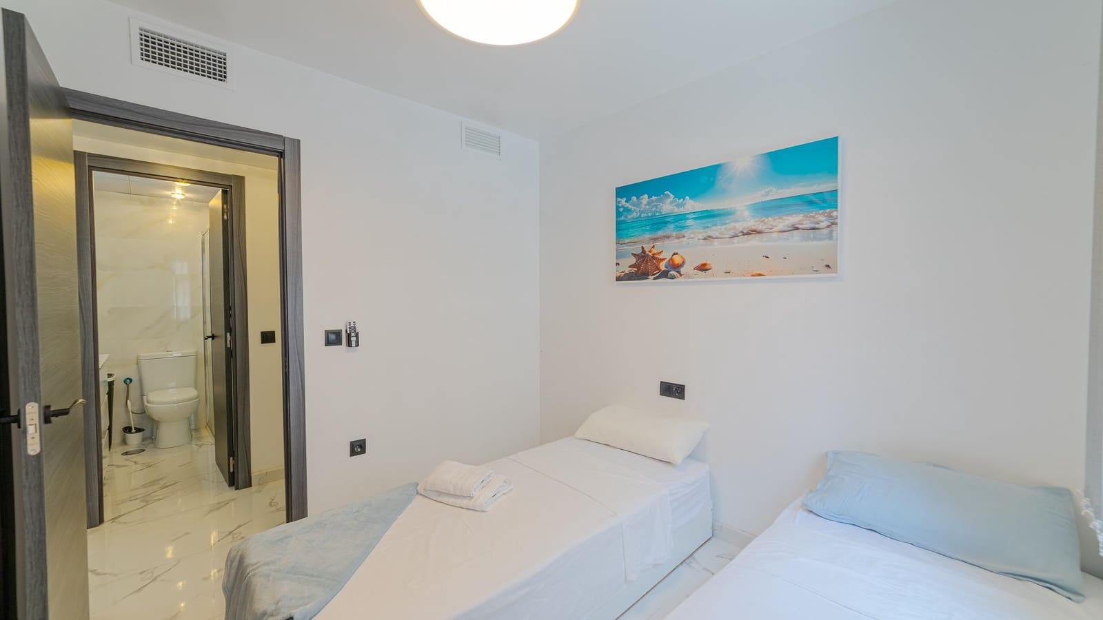 3 sypialnia Apartament na sprzedaż w Torrevieja - 192 259 € (Ref: 9338384)