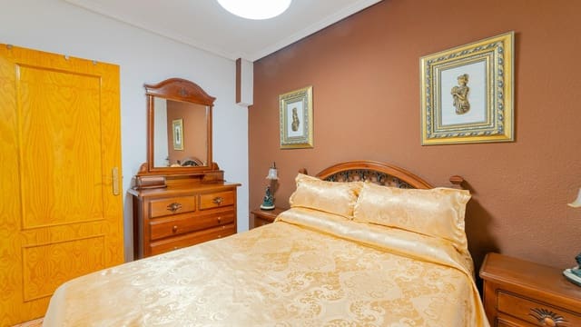 4 chambre Villa/Maison à vendre à El Chaparral - La Siesta - La Torreta, Torrevieja - 249 999 € (Ref: 9341315)