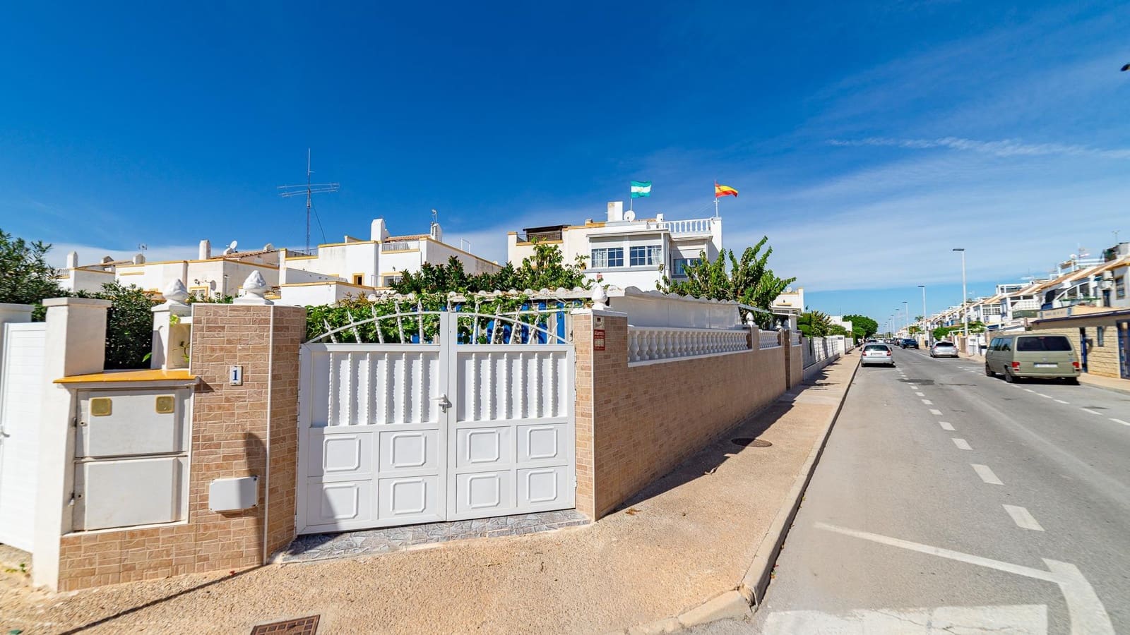 4 chambre Villa/Maison à vendre à Torrevieja - 249 999 € (Ref: 9341315)