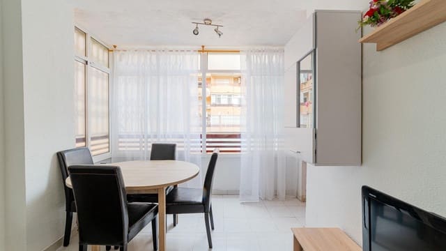 Apartamento de 1 habitación en Playa de los Locos, Torrevieja en venta con piscina - 84.999 € (Ref: 9359399)