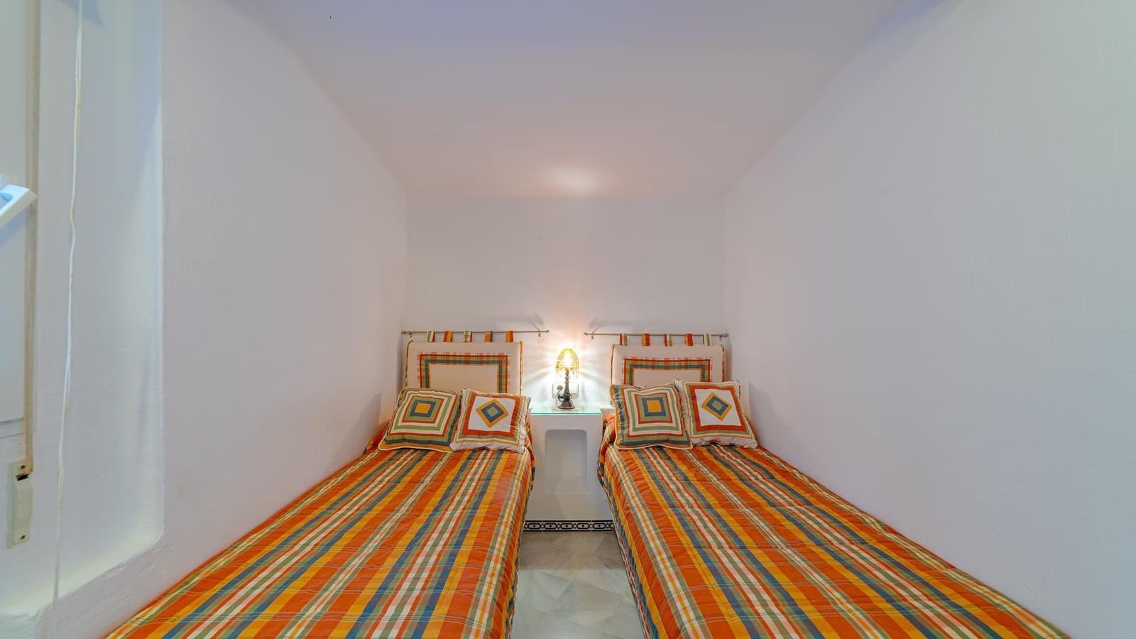 2 slaapkamer Appartement te koop in Torrevieja met zwembad - € 189.999 (Ref: 9375170)