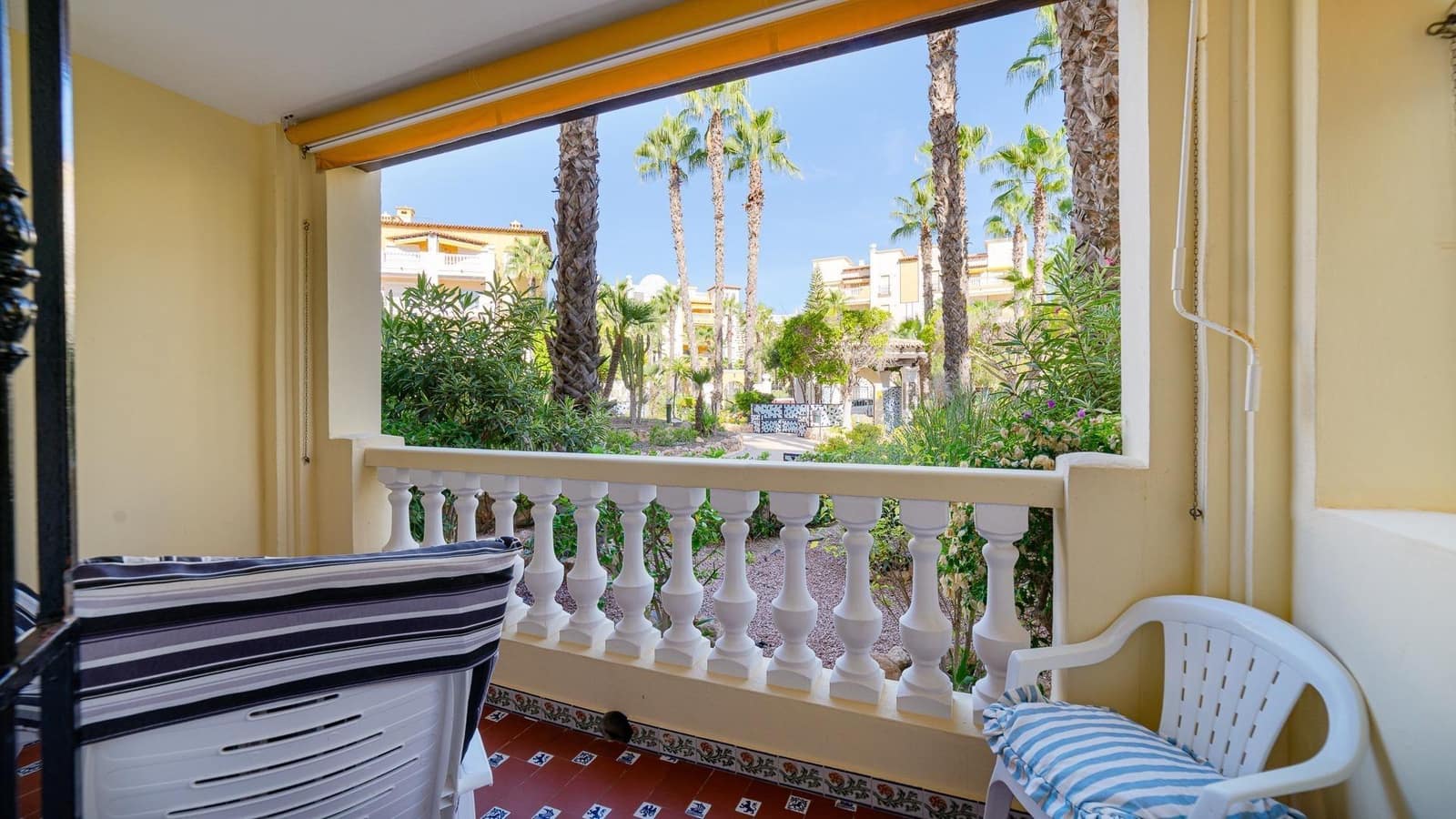 2 slaapkamer Appartement te koop in Torrevieja met zwembad - € 189.999 (Ref: 9375170)