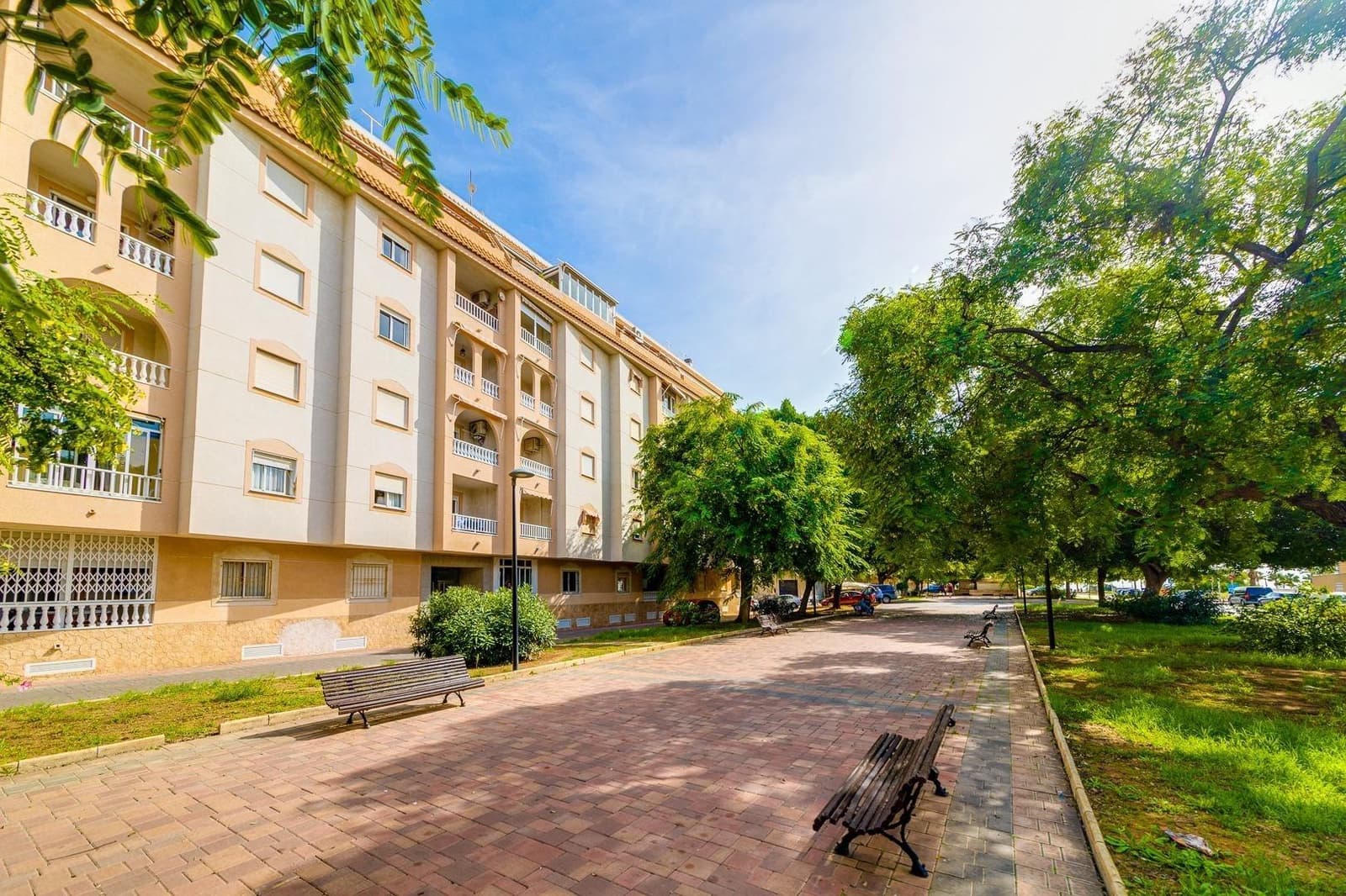 3 Zimmer Wohnung zu verkaufen in Torrevieja - 136.999 € (Ref: 9379151)