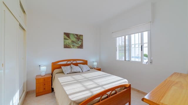 2 soveværelse Lejlighed til salg i El Acequión - Los Náufragos, Torrevieja med swimmingpool - € 139.999 (Ref: 9385462)