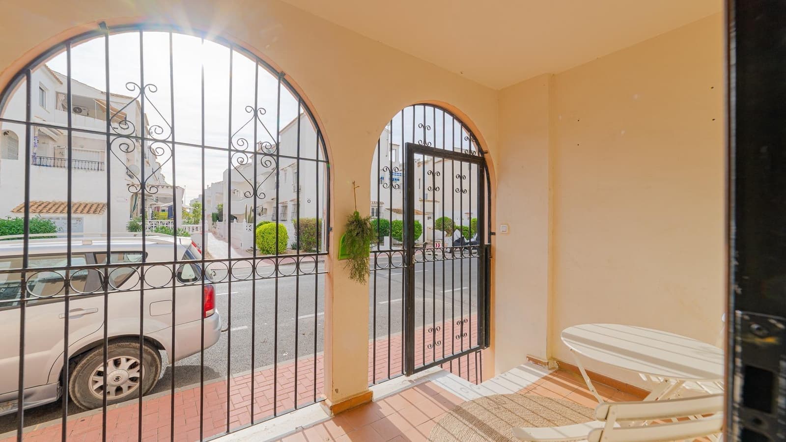 2 chambre Appartement à vendre à Torrevieja avec piscine - 139 999 € (Ref: 9385462)