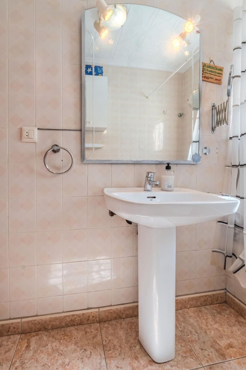 3 sovrum Villa till salu i Torrevieja - 214 999 € (Ref: 9385463)