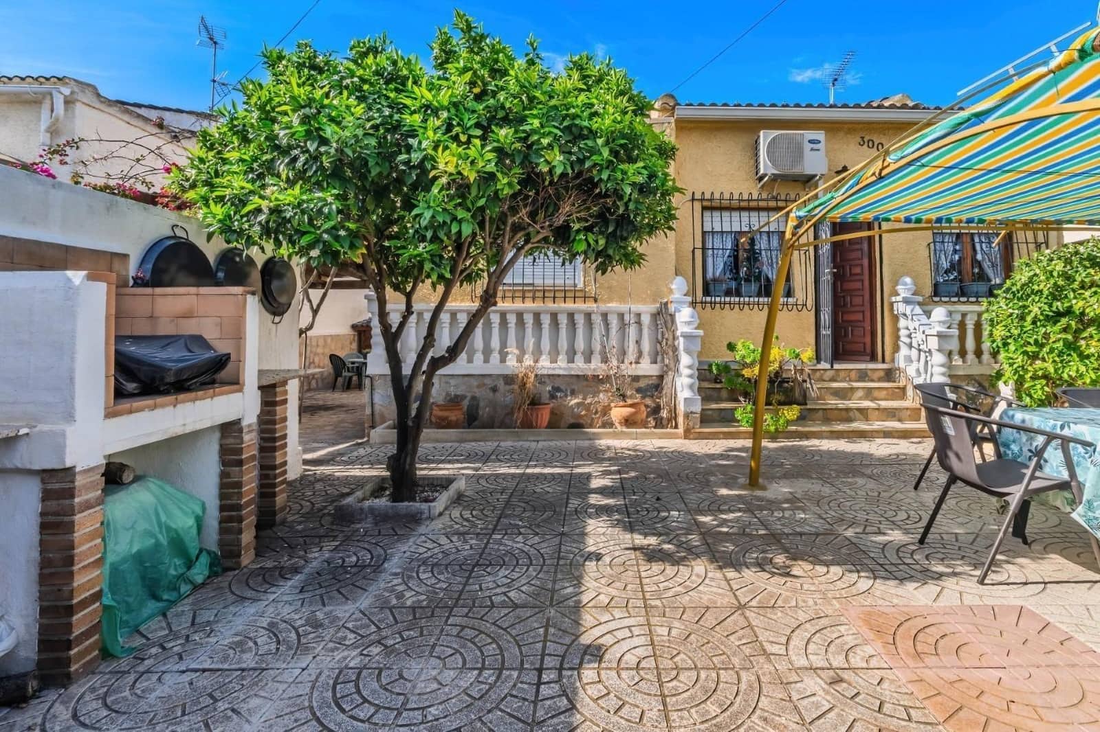 3 sovrum Villa till salu i Torrevieja - 214 999 € (Ref: 9385463)